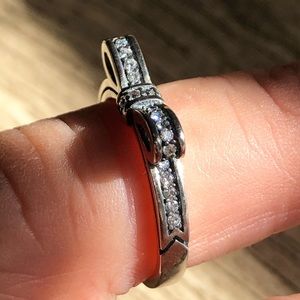 “SOLD” Sterling Silver 925 Bow Ring